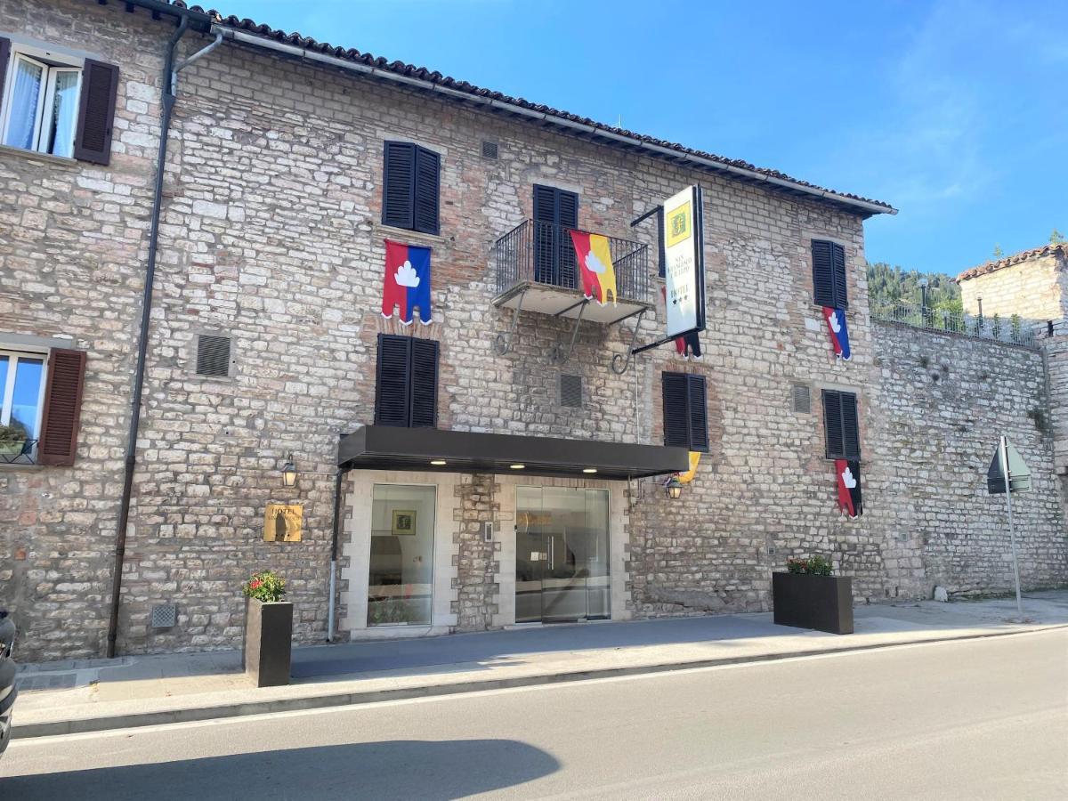 Hotel San Francesco E Il Lupo Gubbio Exterior foto